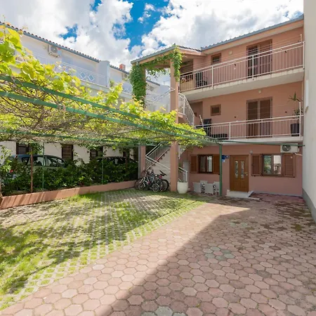 Cvita Apartment